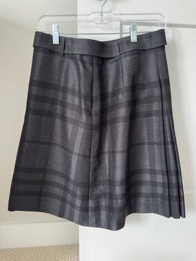 Burberry Gray Black Plaid A-Line Skirt